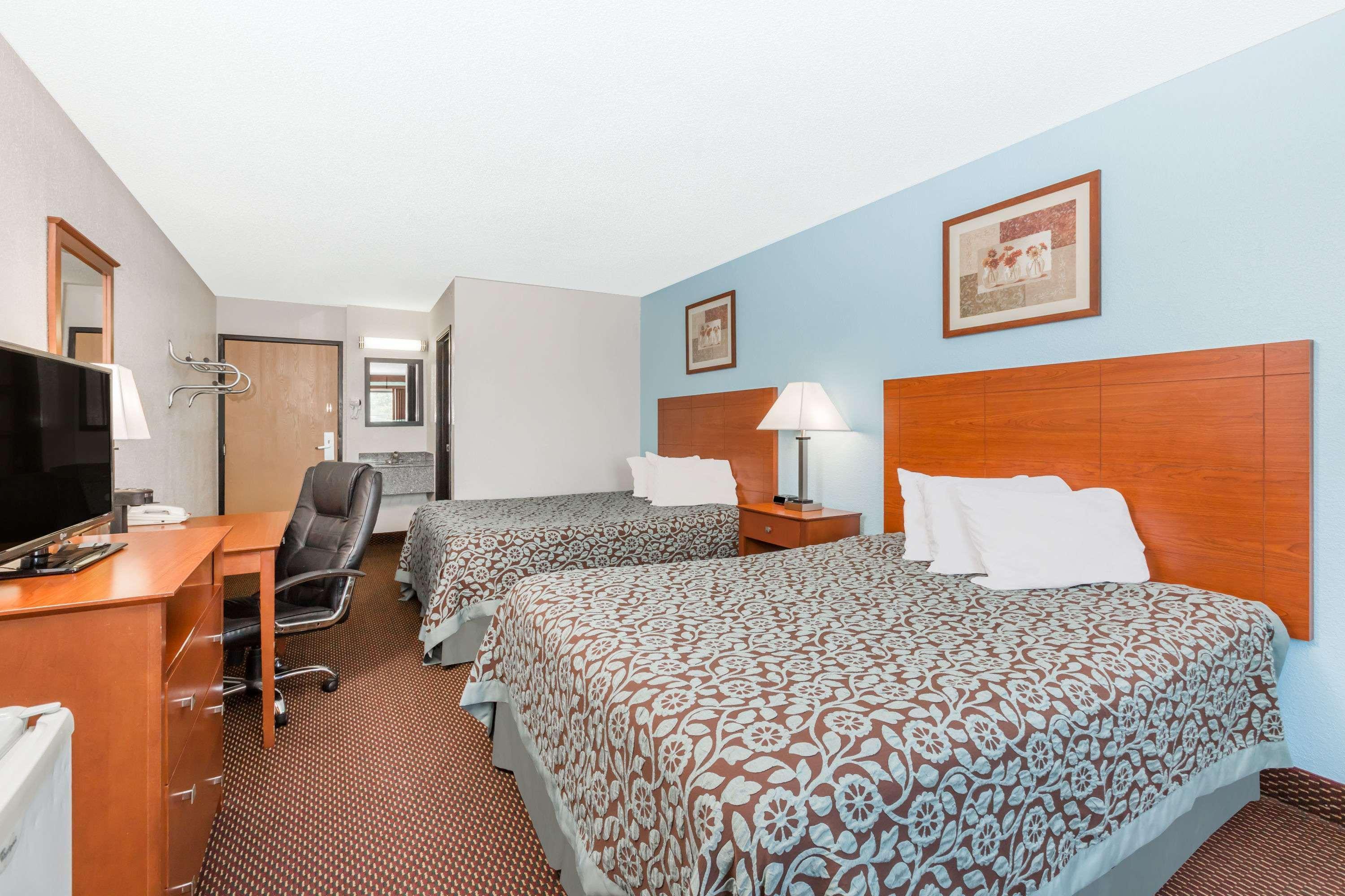Days Inn By Wyndham Ankeny - Des Moines Экстерьер фото